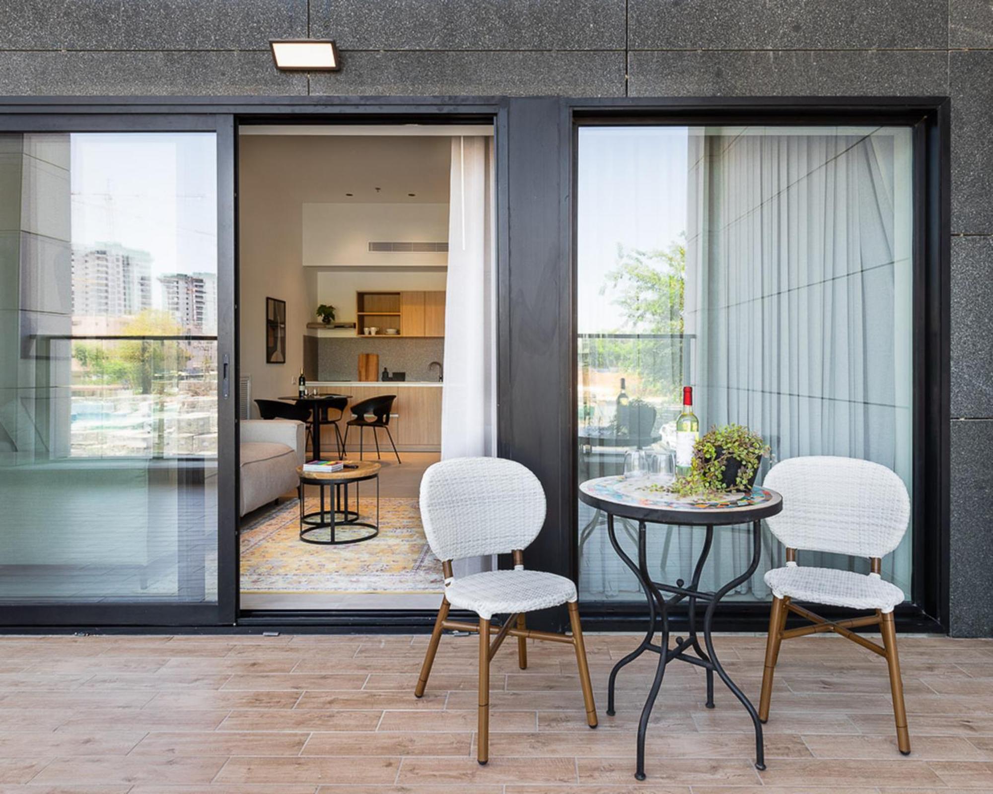 Tayo Studios & Apartments Bat Yam Exterior photo